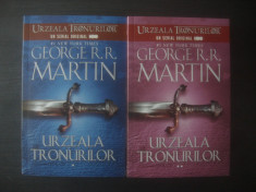 GEORGE R. R. MARTIN - URZEALA TRONURILOR 2 volume foto