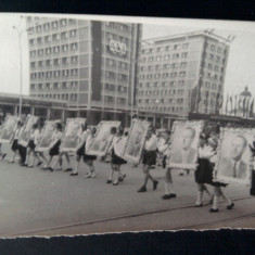 IASI, defilare pionieri RPR, fotografie rara