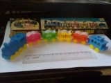 bnk jc Trenulet de plastic vechi - Birthday train candles holder