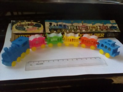 bnk jc Trenulet de plastic vechi - Birthday train candles holder foto