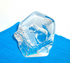 Sculptura full lead crystal, handmade - Veverita - design Mats Jonasson, Suedia foto