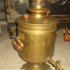 Antic samovar pe jar tara de provenienta Rusia,perioada anilor 1900