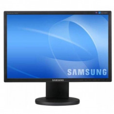 Monitor 19 inch LCD, Samsung SyncMaster 943 Silver &amp;amp; Black foto