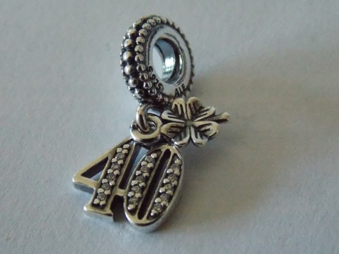 Talisman Pandora autentic 791288CZ Aniversare 40 de ani foto mare Talisman Pandora autentic 791288CZ Aniversare 40 de ani foto mare