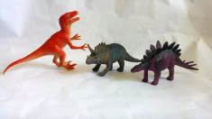 Lot 3 figurine dinozauri cauciuc tare, cca 13-16cm lungime, foto
