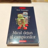 MICUL DEJUN AL CAMPIONILOR KURT VONNEGUT