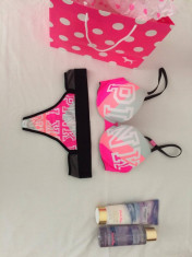 Set Victoria&amp;#039;s Secret Pink chiloti+sutien sezon 2017+cadou la achizitie foto