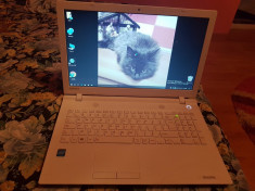 Toshiba satellite c55 foto