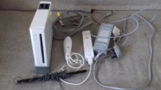 Consola Nintendo Wii - Pachet complet cu Wii remote si nunchuck (001) foto