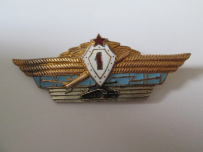 Insigna militara sovietica/URSS-Ofiter specialist clasa 1 blindate din anii 60 foto