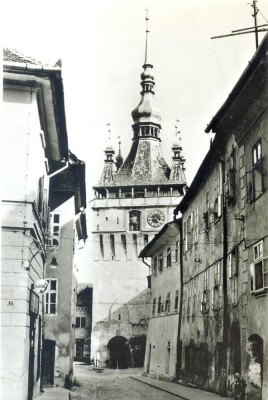 CP Z565 - SIGHISOARA - TURNUL CU CEAS (SEC. XIV) - NECIRCULATA foto