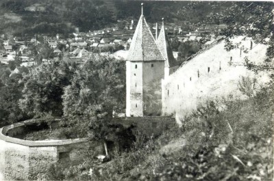 CP Z561 - SIGHISOARA, TURNUL SI BASTIONUL MACELARILOR (SEC. XVI) - NECIRCULATA foto