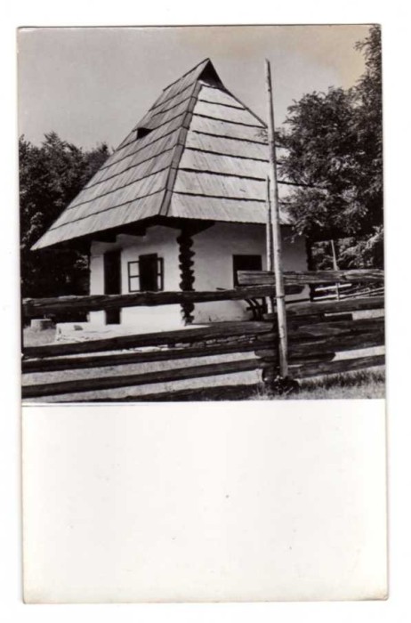 BUCURESTI MUZEUL SATULUI CASA DIN RAPCIUNI RPR