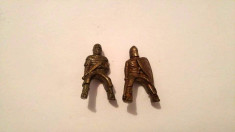 lot 2 figurina soldat / soldatel de metal, cavaleri, 3.5cm foto