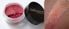 Fard de pleoape cu sclipici pigment rose gold Bella Pierre Shimmer Powder Desire foto