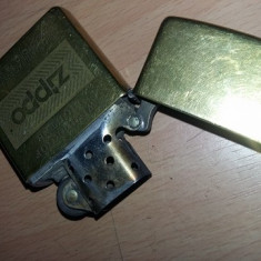 Bricheta vintage ORIGINALA de colectie,Bricheta ZIPPO alama,Incarcata,Tp.GRATUIT