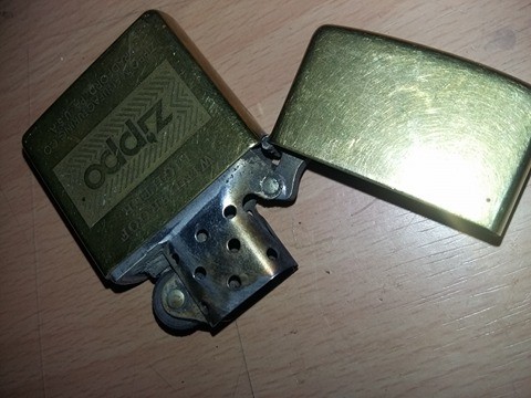 Bricheta vintage ORIGINALA de colectie,Bricheta ZIPPO alama,Incarcata,Tp.GRATUIT