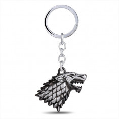 Breloc tema Game of Thrones STARK argintiu metalic + ambalaj cadou foto