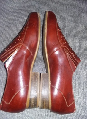 Pantofi barbati PIELE marimea 26,5 cm.pantofi superbi model deosebit,T.GRATUIT foto