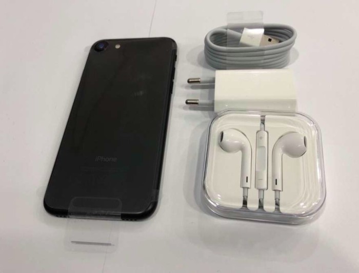 iPhone 7 128GB Black Matte NOU FACTURA+GARANTIE Neverlocked Neactivat foto mare iPhone 7 128GB Black Matte NOU FACTURA+GARANTIE Neverlocked Neactivat foto mare
