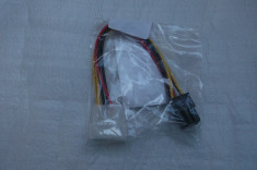 Adaptor alimentare 1x molex la 6 pini pt placi video foto