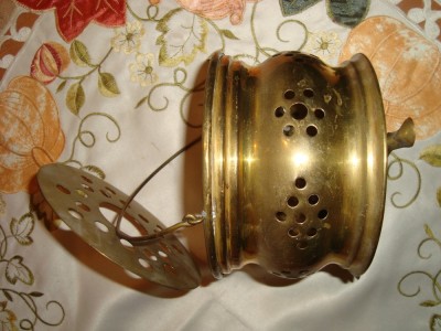 VAS ALAMA VINTAGE , diametrul 13,5 cm ; inaltimea 9,5 cm foto