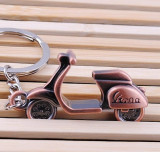 Breloc moto metalic vespa aspect vintage + ambalaj cadou