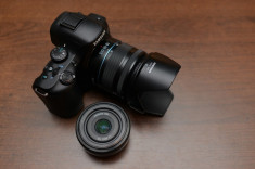 Kit Samsung NX20, obiectiv Samsung NX 18-55mm/3.5-5.6, 30mm/2, accesorii foto