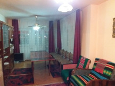 2 camere Centru Nou, decomandat, 2 balcoane, beci, 60 mp, clasic foto