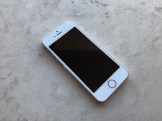 iPhone 5S 16GB Gold stare excelenta , NEVERLOCKED , original 100% - 499 LEI ! foto