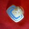 Insigna cu buton Voz II -Sport Militar in Cehoslovacia , L= 3 cm ,metal si email