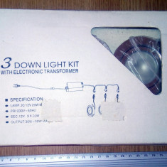 SET 3 SPOTURI , 3 X 20 20 W , ARE TRANSFORMATOR SI FIR - NOU