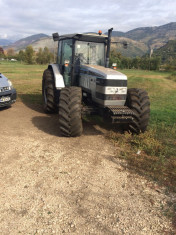 Tractor Lamborghini cu plug foto