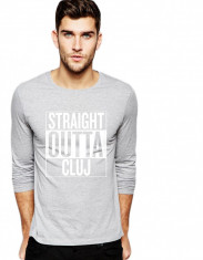 Bluza barbati gri cu text alb - Straight Outta Cluj foto