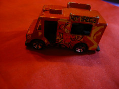 Masinuta -transport persoane-metal Hot Wheels Mattel fabr,Thailanda ,L=7x3,5 cm foto