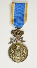 Medalia regalista Serviciu Credincios, model 1938, clasa 1 foto