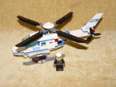 LEGO CITY - Elicopter politie(7741) + masina politie(4436) + motociclist(7235) foto