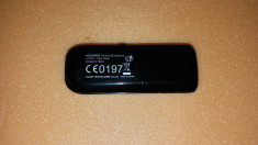 Modem USB 3G HUAWEI E1820 LIBER DE RETEA foto