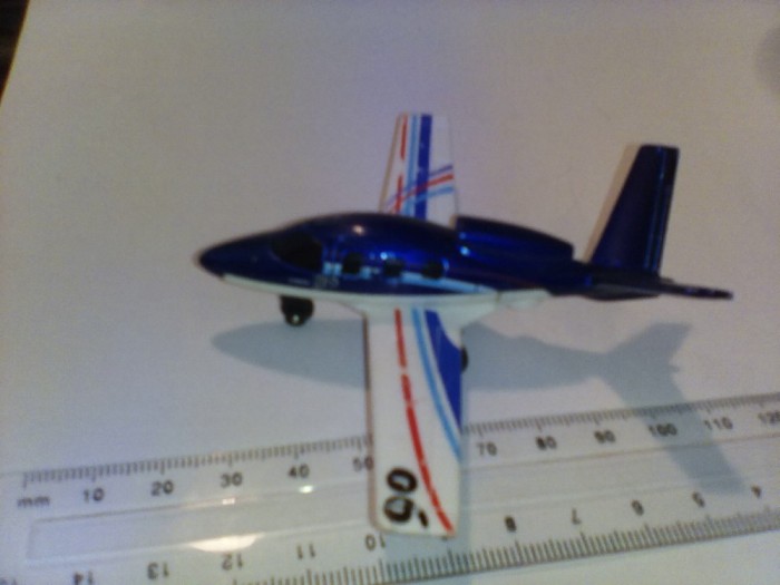 bnk jc Matchbox SB91 - avion Cirrus Vision