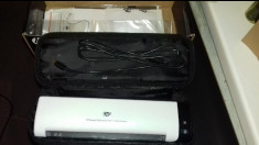 Scanner portabil HP Scanjet Professional 1000 Mobil foto