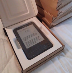 Kindle Keyboard | NOU | Garantie 6 luni | 6245 carti cadou | huse foto