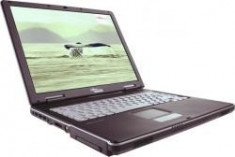 Laptop Refurbished FUJITSU AMILO PRO V8010 - Intel Celeron M - Model 2 foto