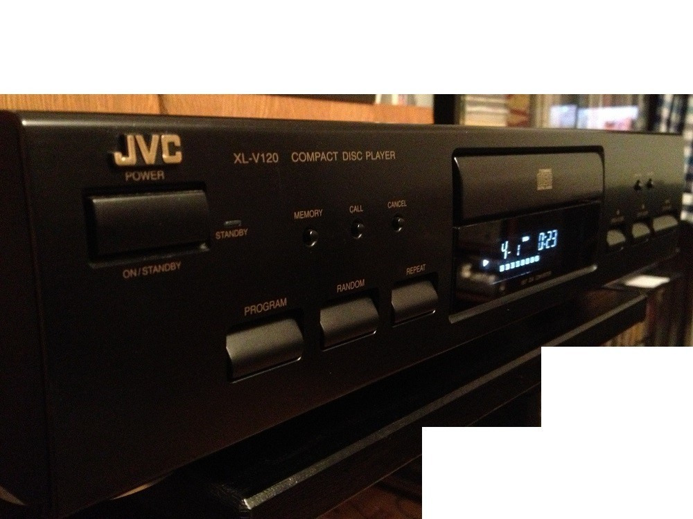 CD PLAYER marca JVC model XLV120 arata si functioneaza Impecabil