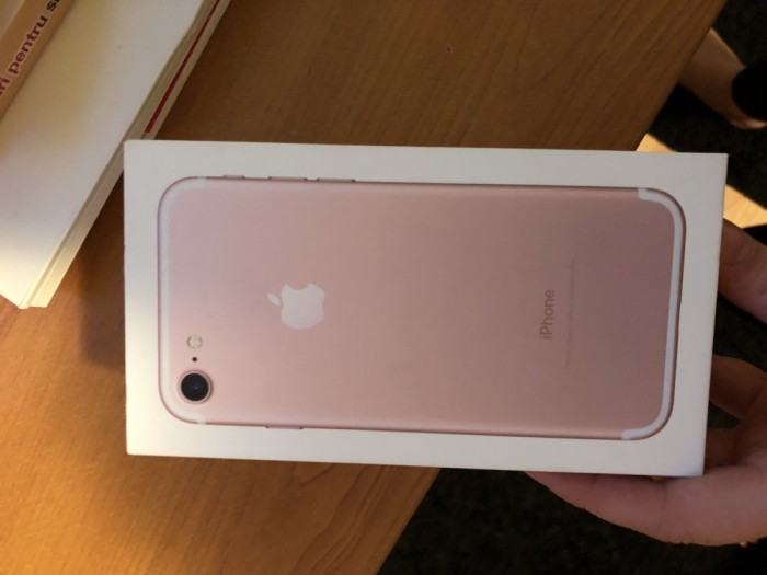 Vand iphone7 foto mare Vand iphone7 foto mare