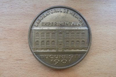Medalie Laboratorul de medicina experimentala Bucuresti 1971 foto