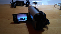 CAMERA VIDEO SONY CAMCORDER DCR-HC53E + INCARCATOR SONY foto