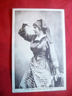 Ilustrata - Folclor - Costum din Ile de Sein -Franta , interbelica foto