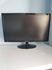 Samsung S24D300H Monitor foto