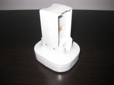 incarcator acumulatori controller xbox 360 . 3.4v , 1.5 Ah , functional foto