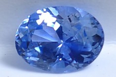 ~&amp;gt;&amp;gt; SAFIR NATURAL ALBASTRU deschis -mediu CLAR superb 0,82 ct. ! ! foto